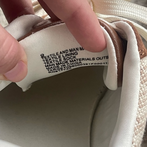 Universal Thread Persephone Sneaker - Picture 6 of 8